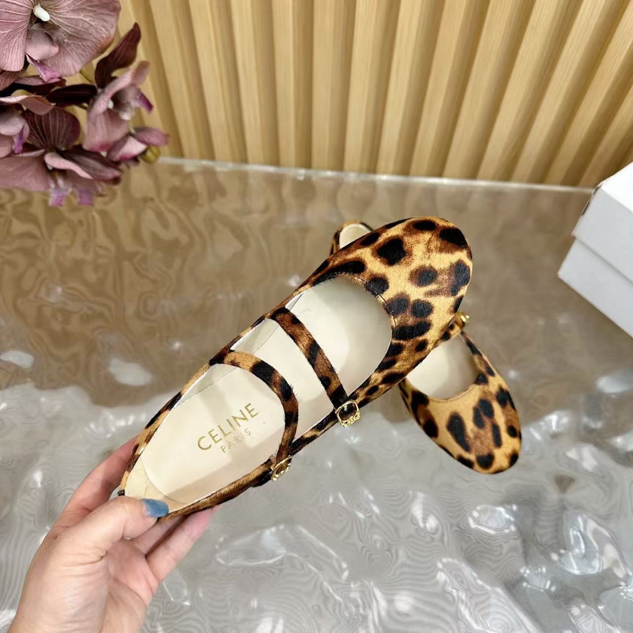 LES BALLERINES CELINE ダブルストラップ バレリーナ / レオパードプリント ヘアリーカーフスキン