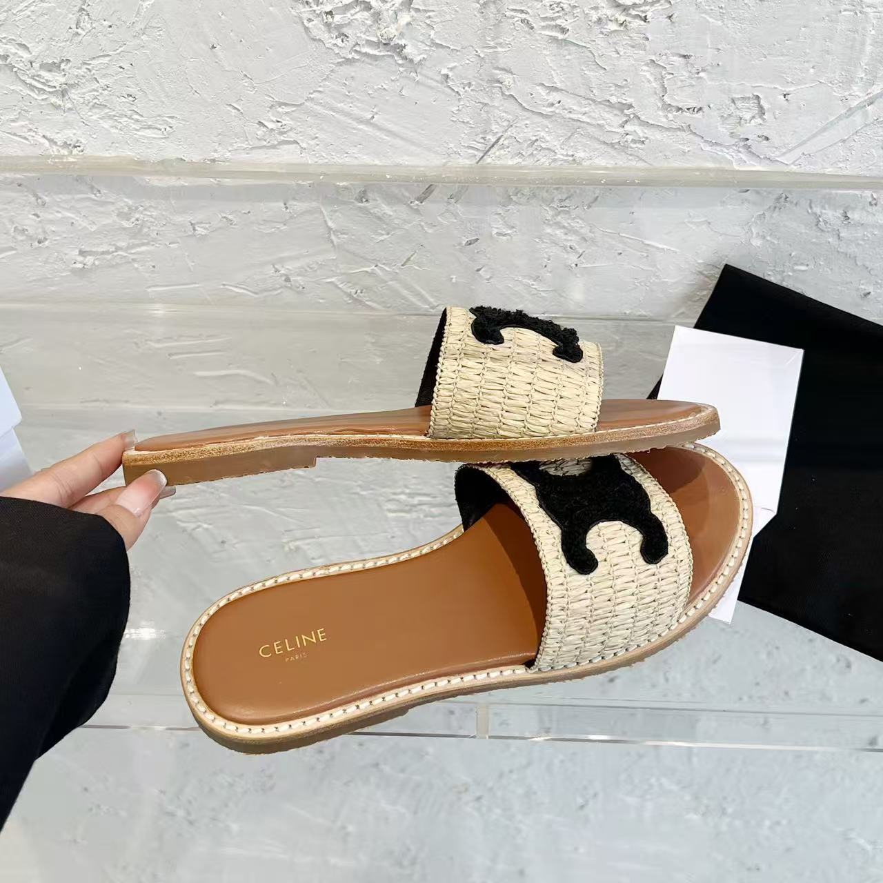 CELINE リンピア ミュール / ラフィア