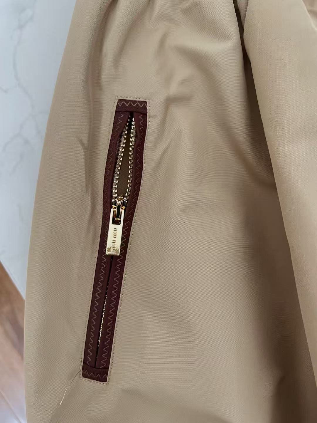 MIUMIU テクニカルファブリック スカート