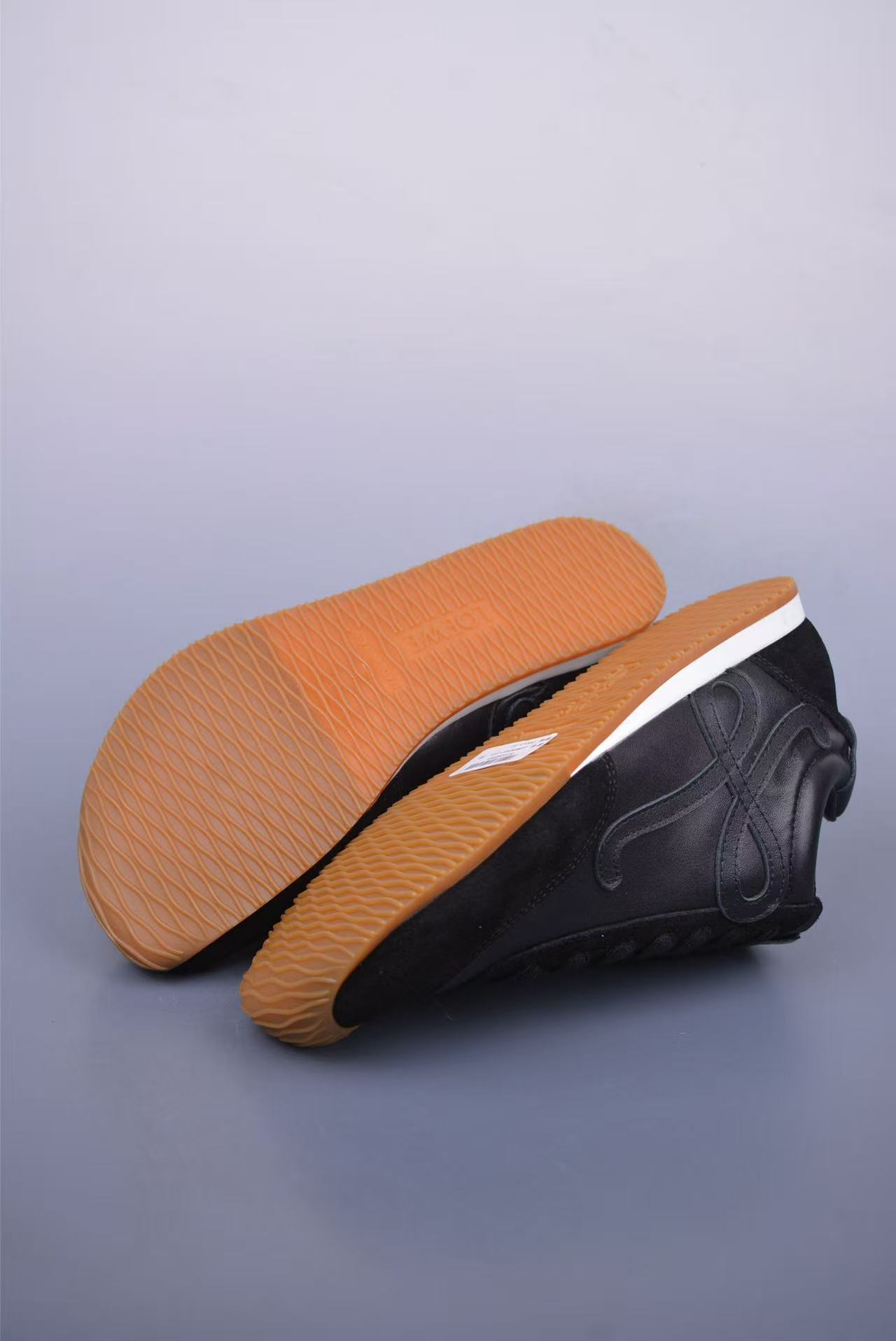 Loewe バレエランナー 2.0（ソフトカーフ）