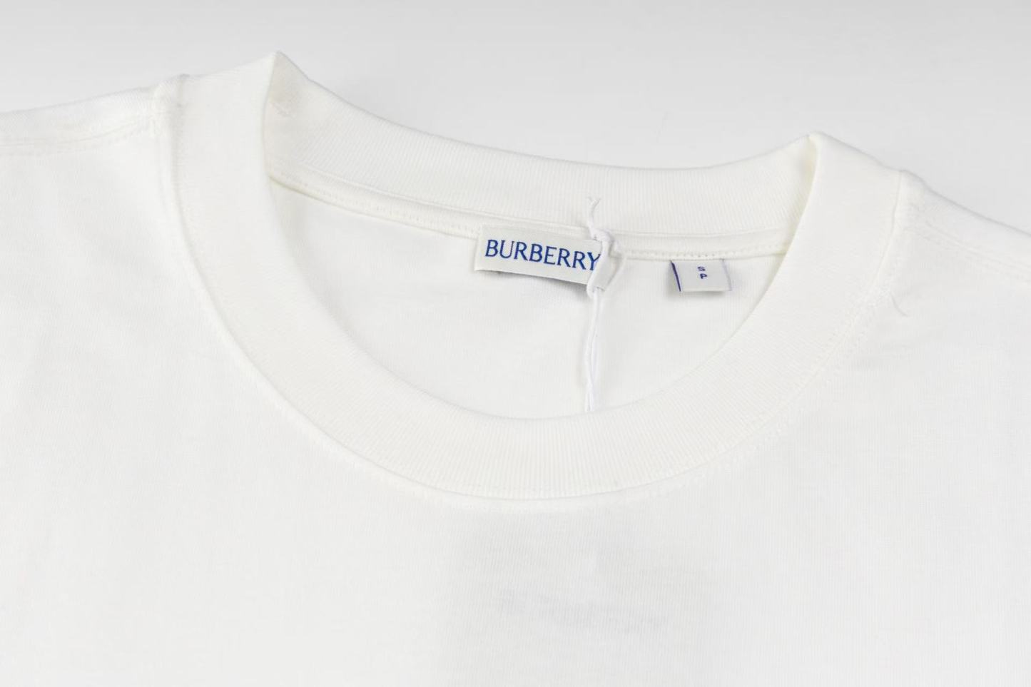 Burberry クロスステッチ EKD​ コットンTシャツ