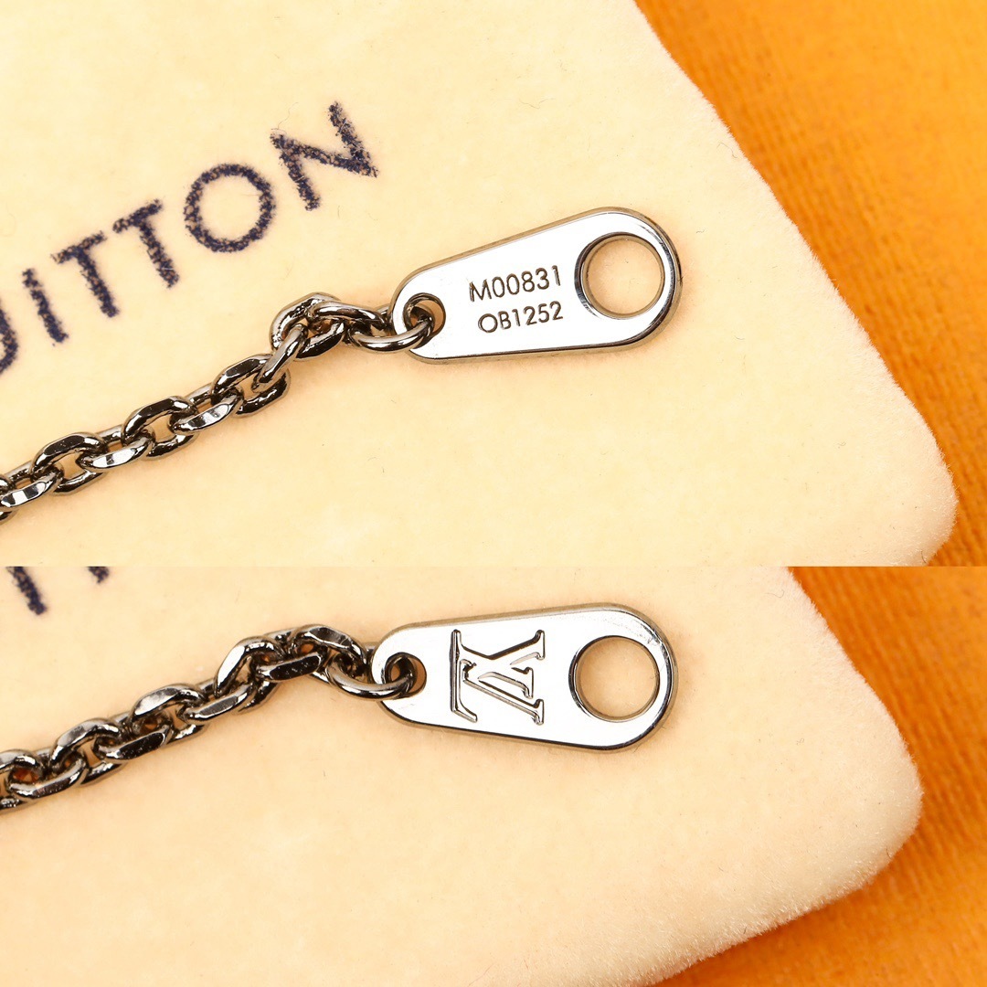 M00831 ペンダント･ヴィヴィエンヌ