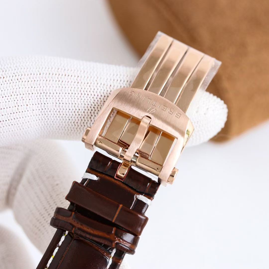 BREITLING  ブライトリング  ナビタイマー オートマチック GMT 41