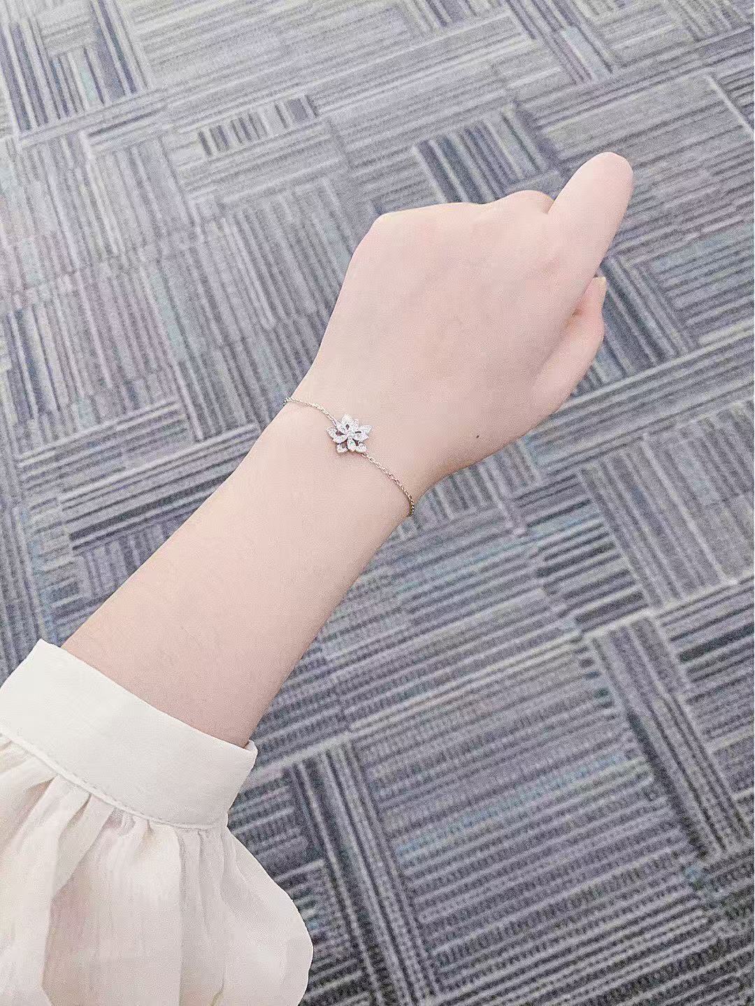 ロータス ブレスレット、ミニモデル