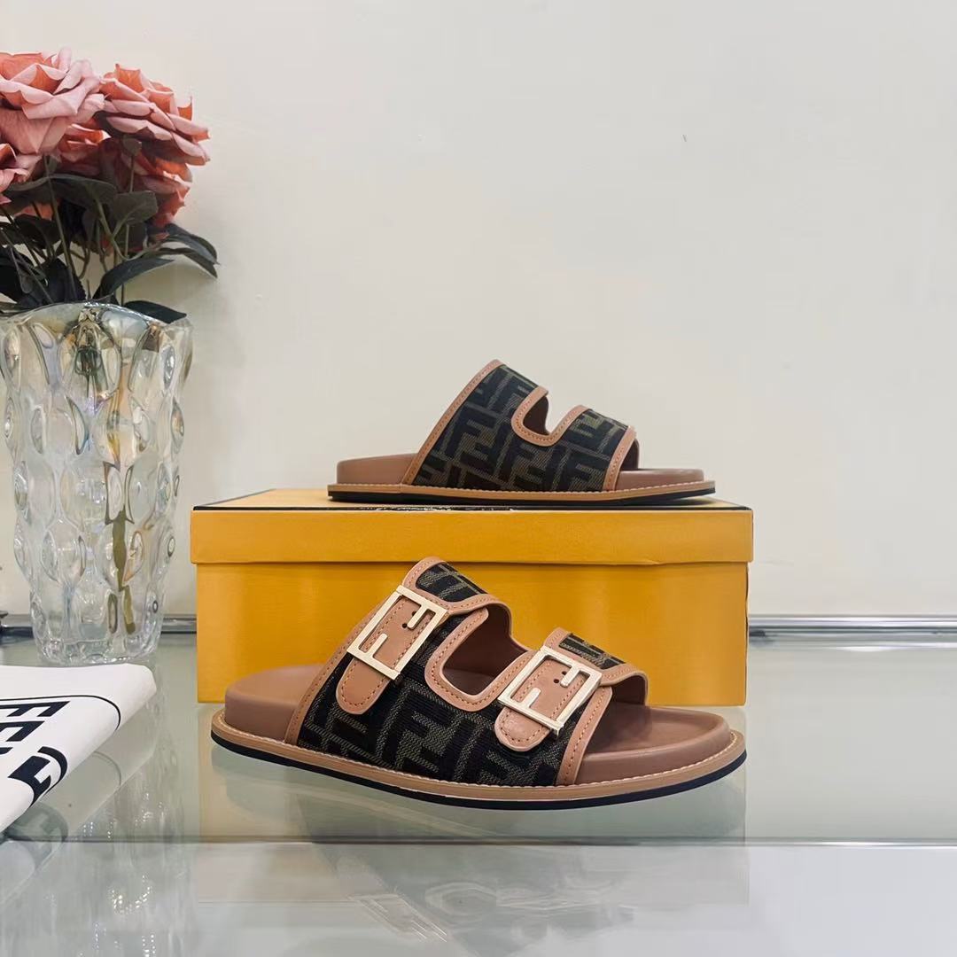 Fendi フェンディ フィール サンダル