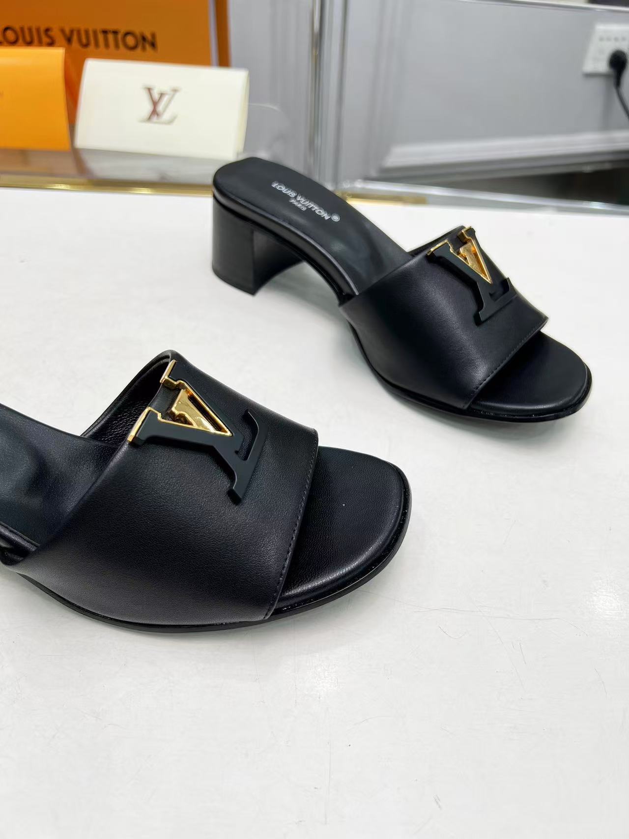 Louis vuitton マレ ミュール