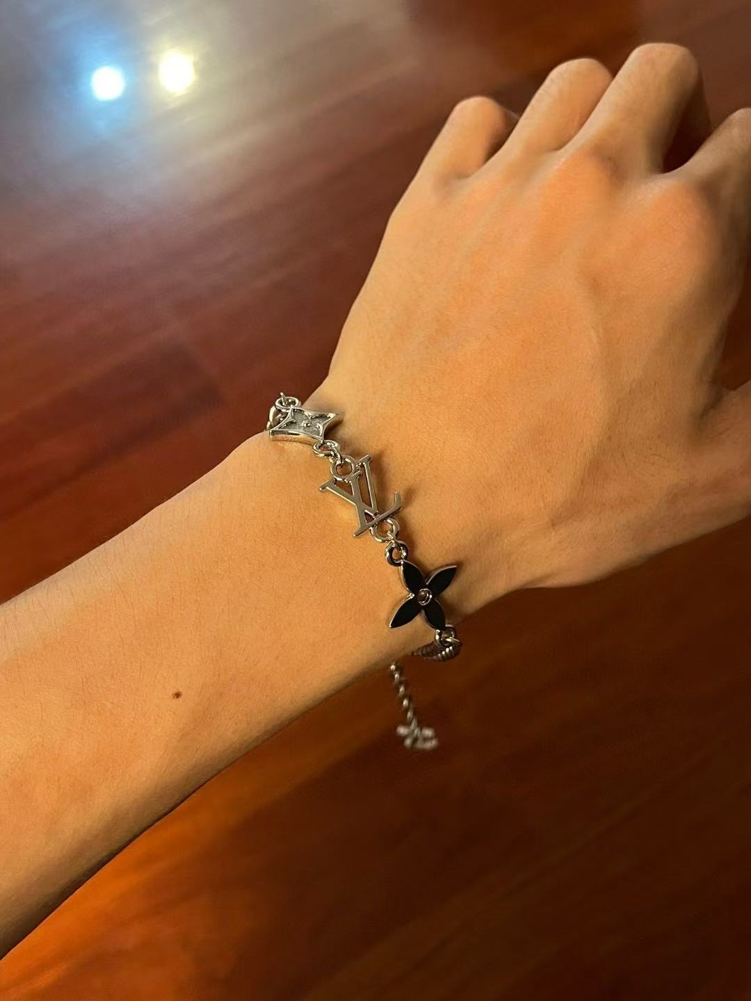 Louis vuitton ブレスレット･モノグラム ロウ