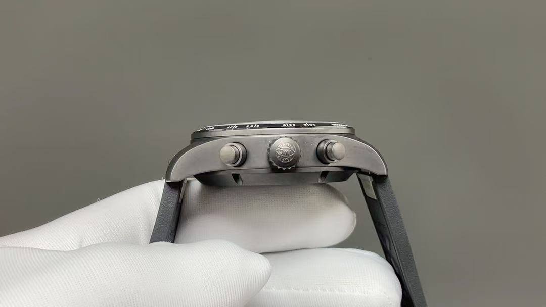 IWC パイロット・ウォッチ・パフォーマンス・クロノグラフ 41 “MERCEDES-AMG PETRONAS FORMULA ONE™ TEAM