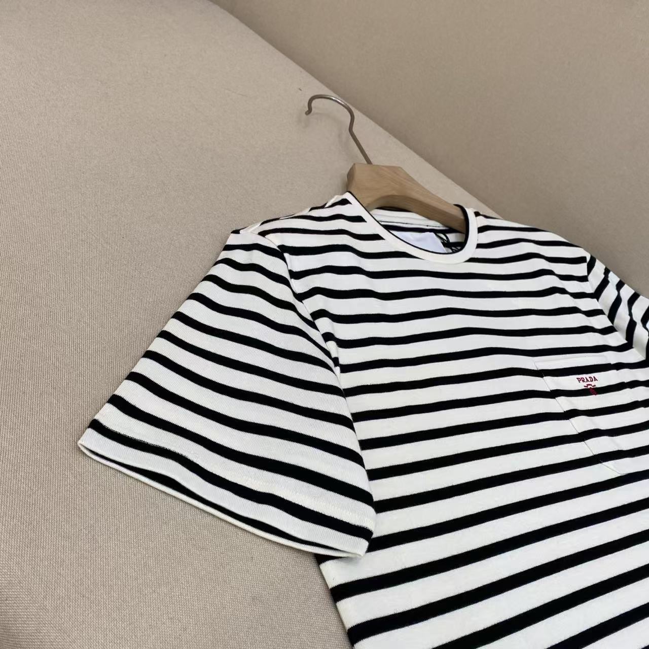 Prada ストライプ コットン Tシャツ