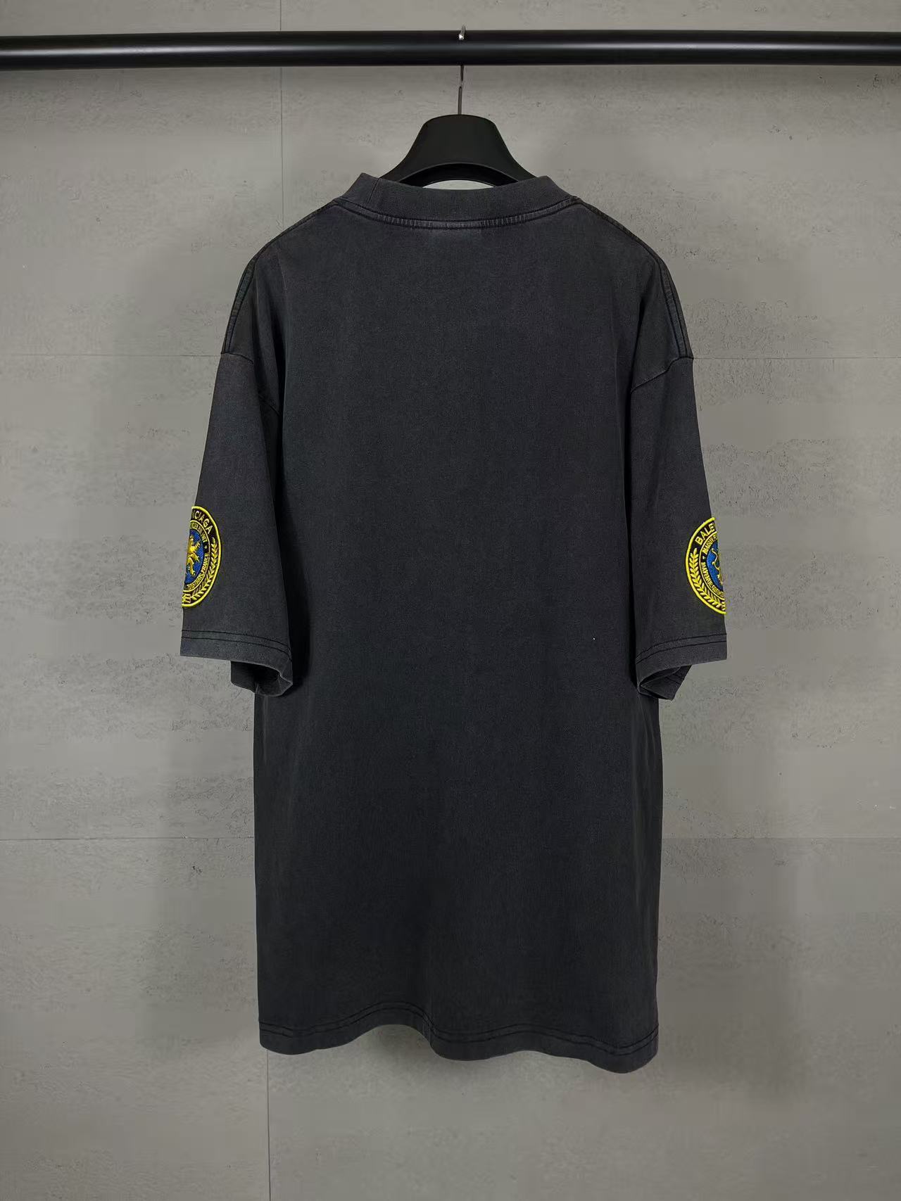 Balenciaga ブラック の メンズ UNIFORM MERCH オーバーサイズ Tシャツ