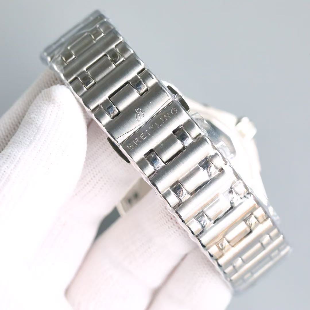 BREITLING  ブライトリング  クロノマット オートマチック GMT 40 ヤニス・アデトクンボ