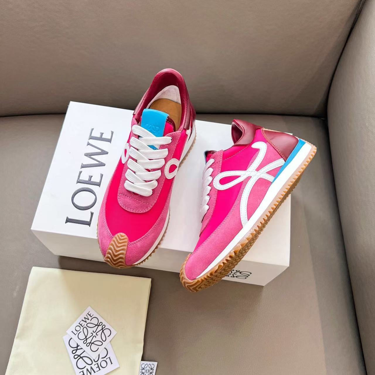 Loewe フローランナー 2.0（ナイロン&スエード）