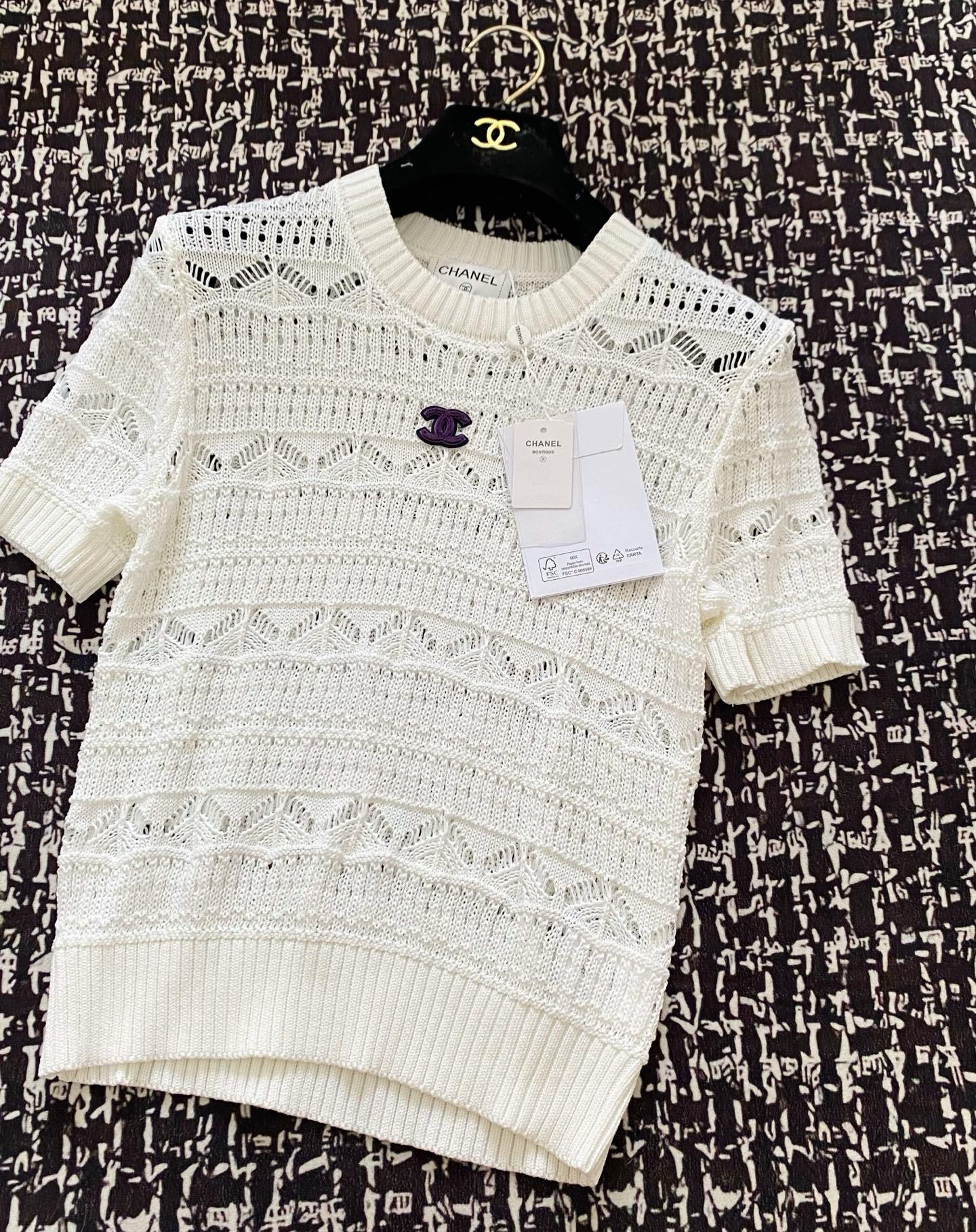 CHANEL シャネルトップス　半袖