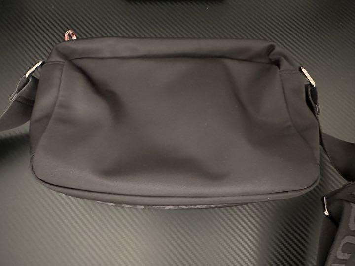 BURBERRY バーバリー　ショルダーバッグ ナイロン  ブラック