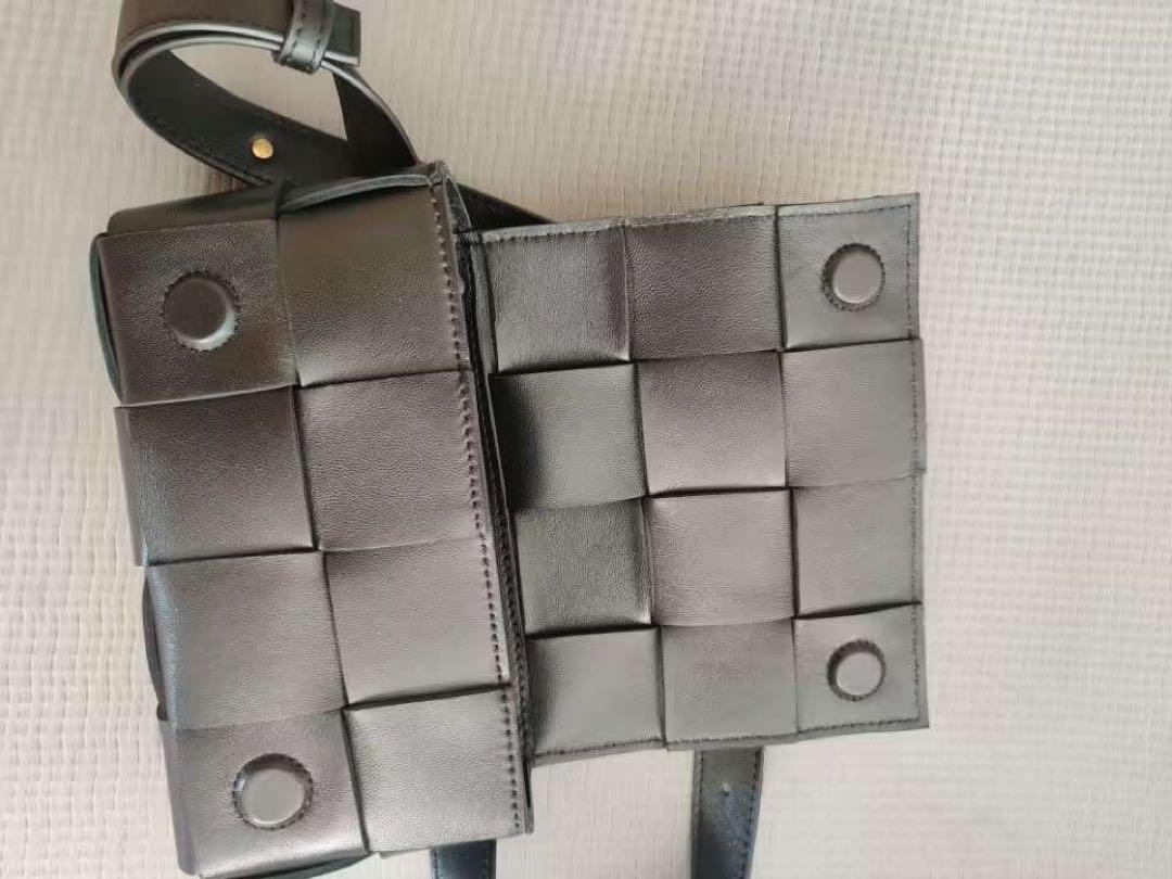 ボッテガヴェネタ　カセットベルトバッグ