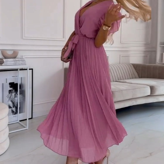  Women's solid-colored flowing pleated V-neck dress