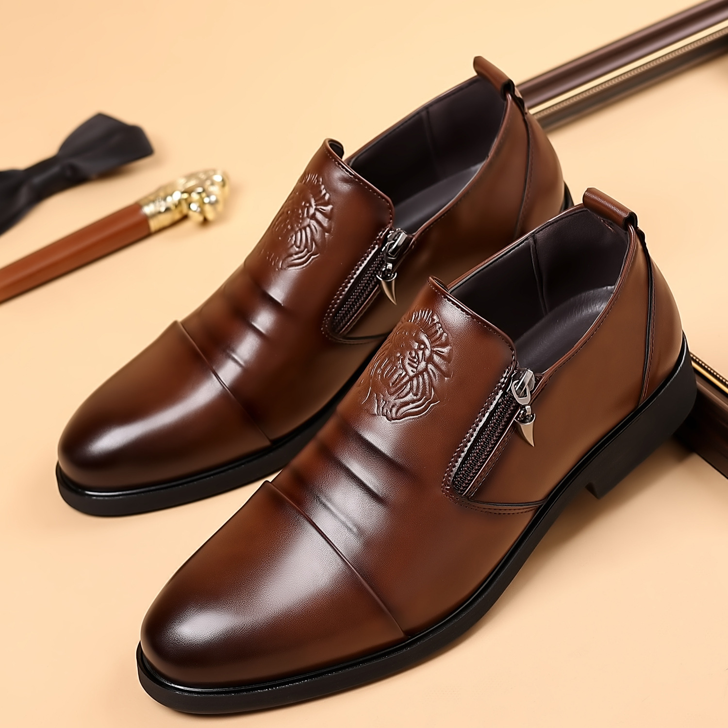 Lion Head Men's Boots