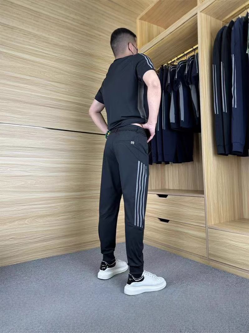 🎁Two-piece sports set for men: short-sleeved T-shirt and long pants