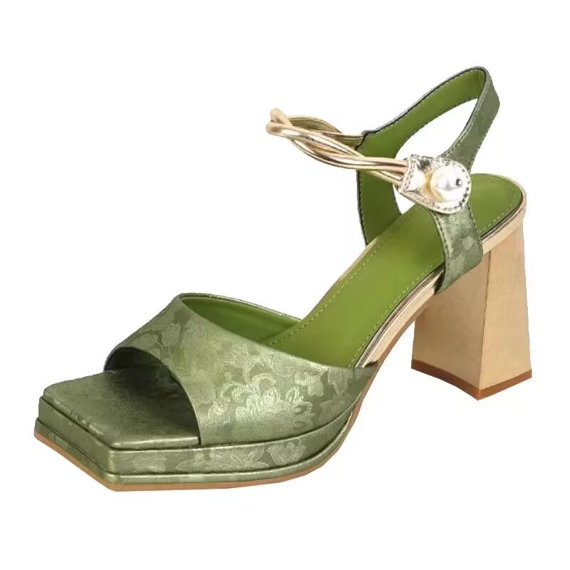 一字扣方頭粗跟露趾涼鞋