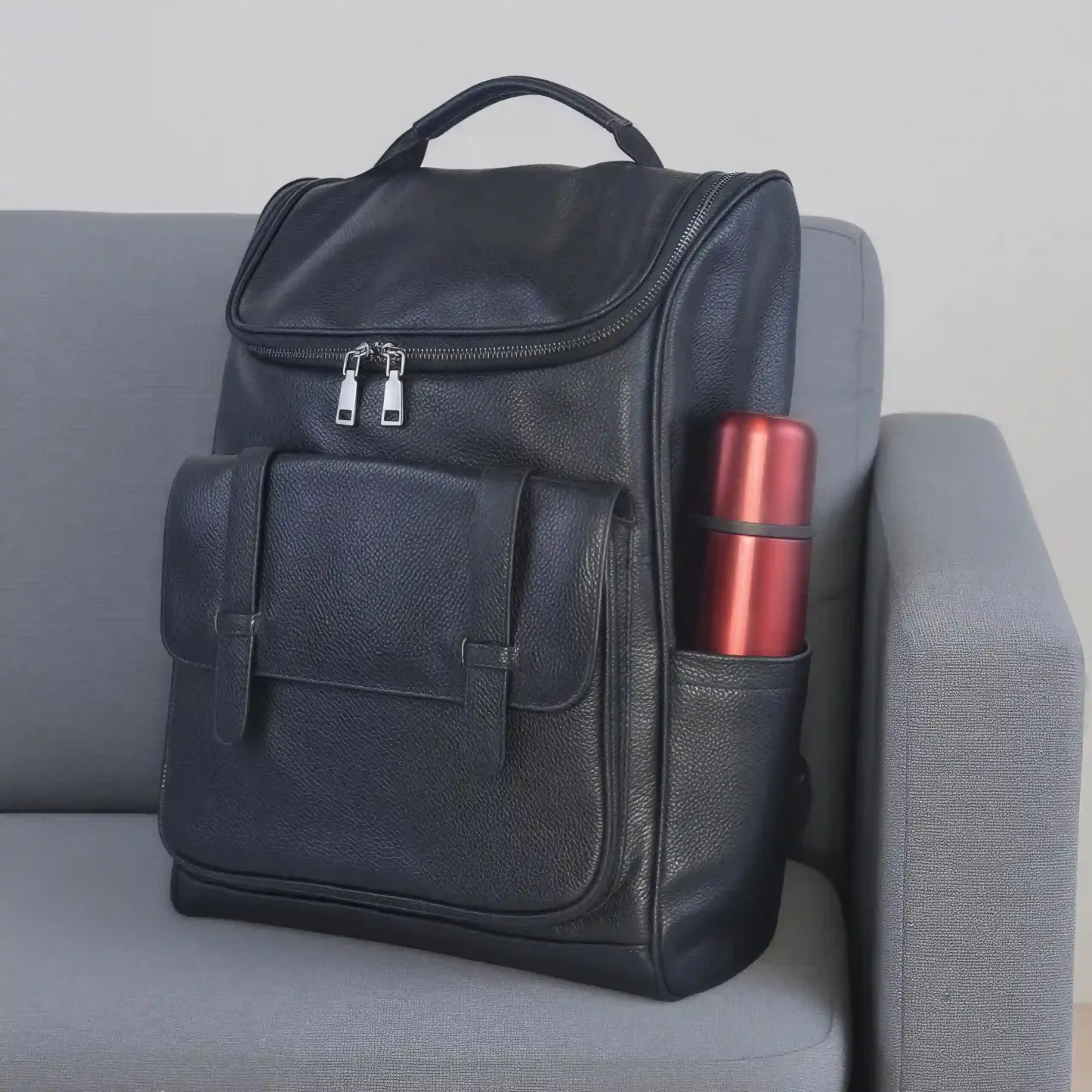 【ヴィンテージ風 】牛革バックパック 15.6 インチ PC 収納可｜大容量設計・通勤・旅行対応|