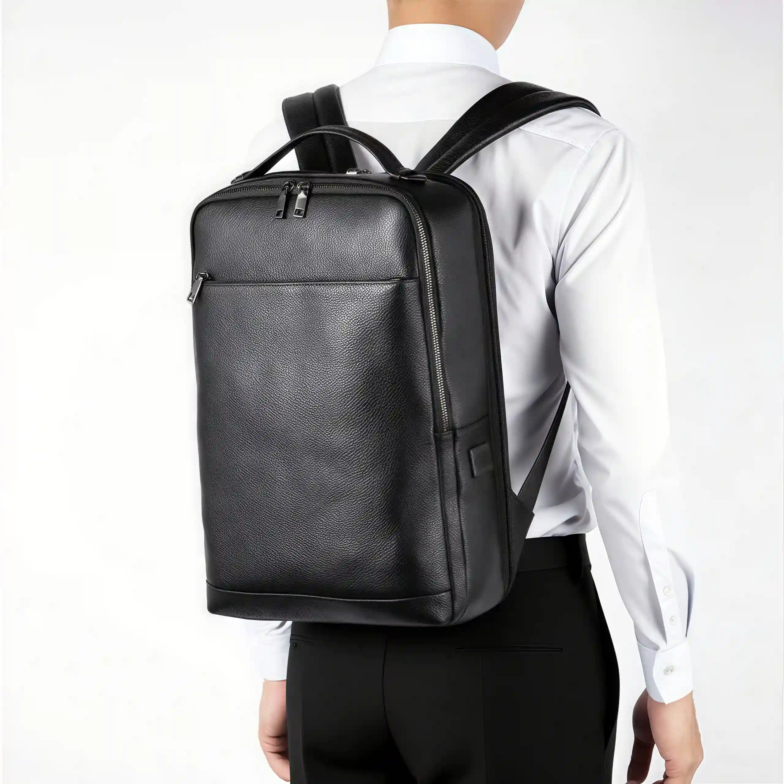 【牛革】ビジネスバックパック｜通勤・出張に最適｜15.6 インチノート収納可