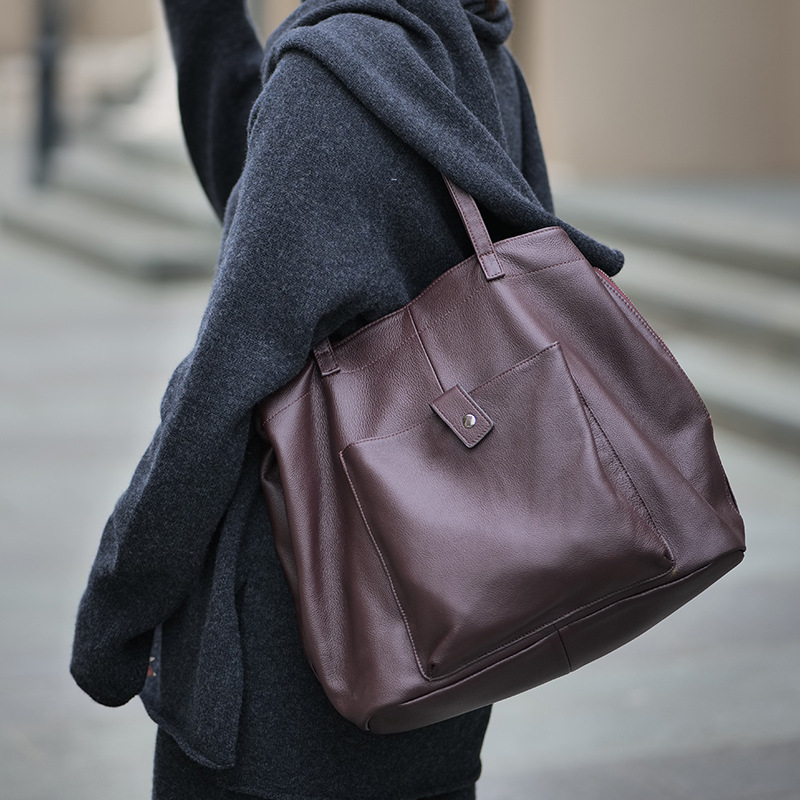 NEW ! •優雅な気質•茶|黒|グレー•高品質な厚手な天然軟めな牛革ハンドバッグ•牛革トートバッグ