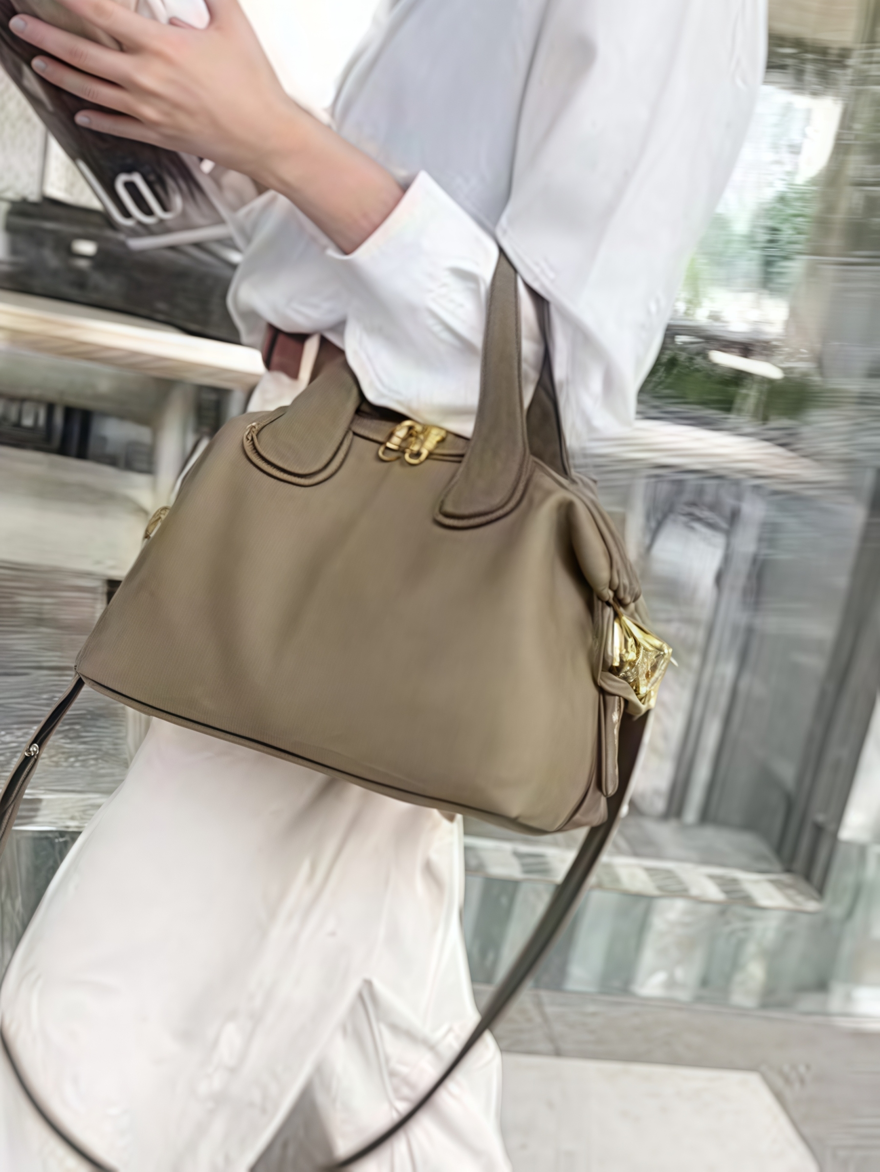 はフェミニンな魅力 ！•5色•3WAY•天然牛革ハンドバッグ•牛革ショルダーバッグ•2本の肩ベルト