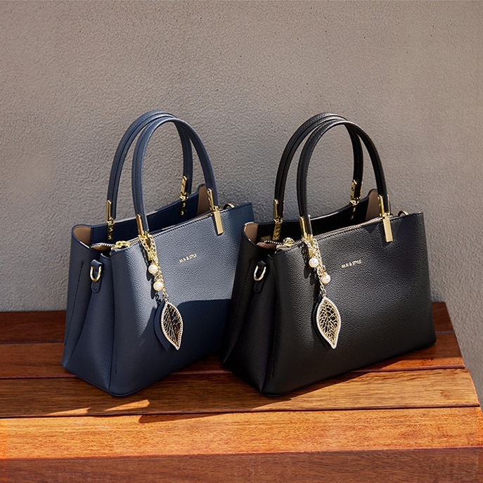 季節の新作！•贅沢感•青|黒|ワインレッド|3色•天然牛革ハンドバッグ•牛革ショルダーバッグ