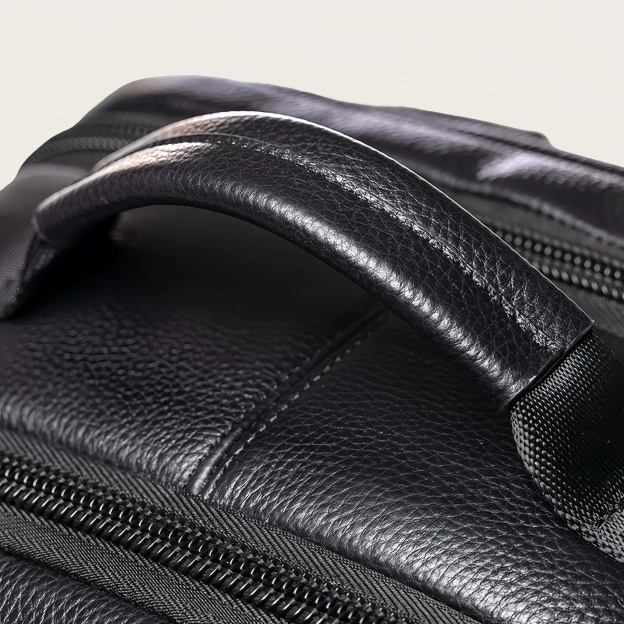 大容量牛革ダブルショルダーリュック｜大容量設計・通勤・旅行対応