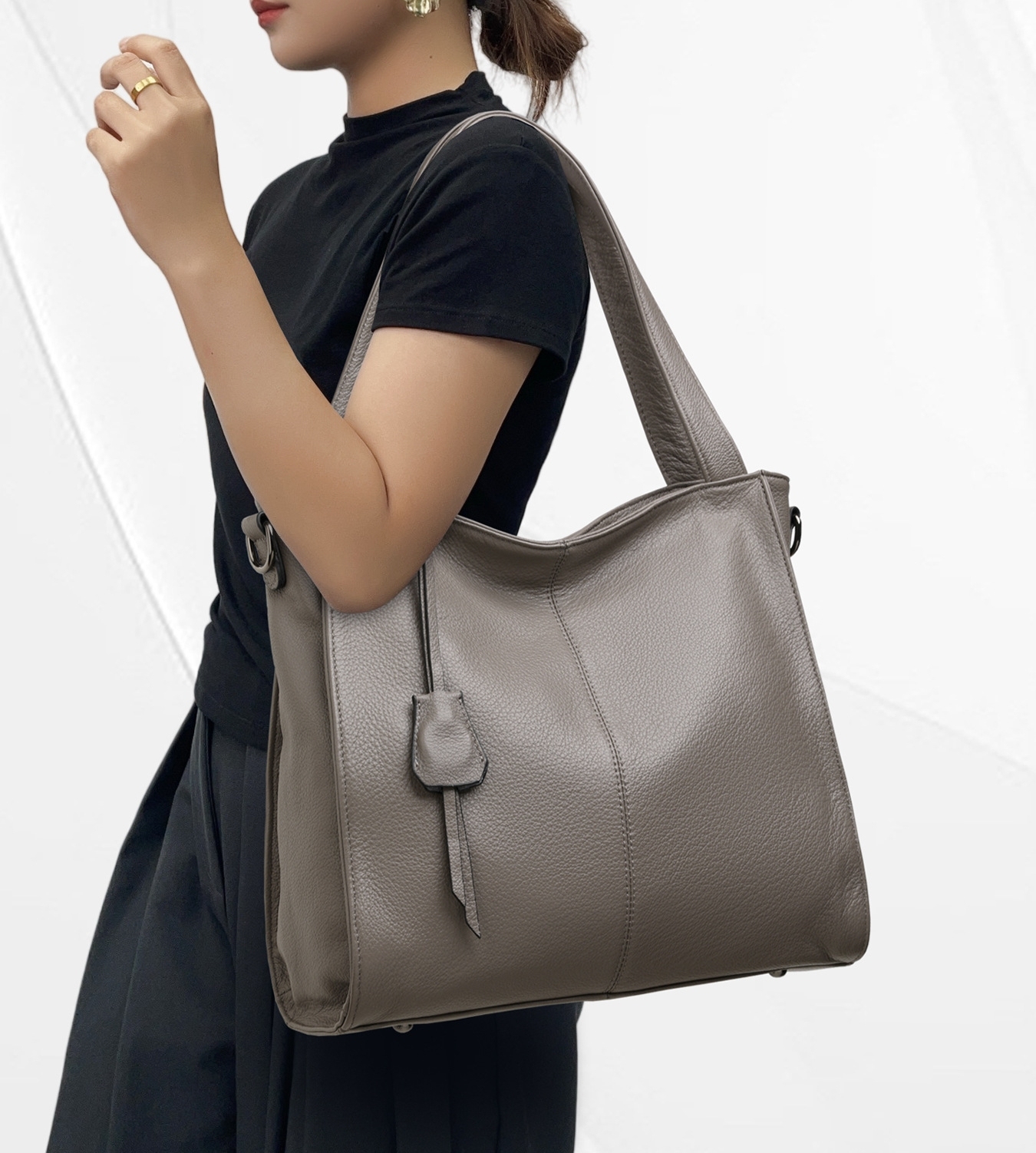 NEW ! •黒|濃い暗マゼンタ|グレー|3色•厚手な軟めな牛革ハンドバッグ•牛革トートバッグ•大容量•通勤や旅行に最適