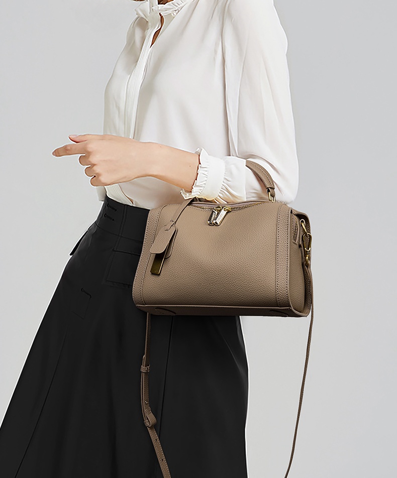 新作！黒|カーキ|2色•3WAY•厚手な天然軟めな天然牛革ハンドバッグ•牛革ショルダーバッグ