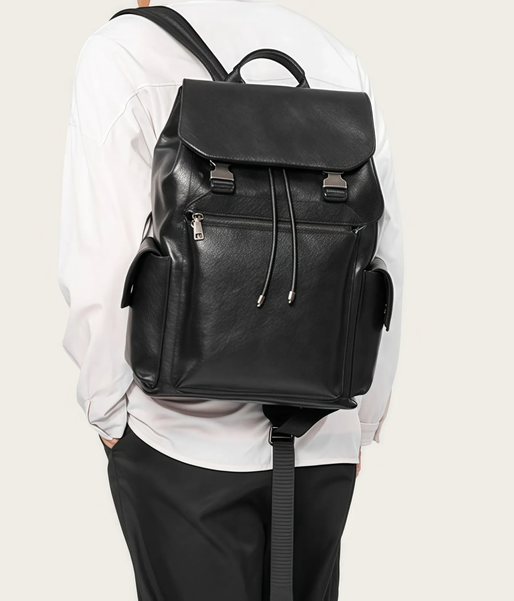 【ヴィンテージ風】植物鞣し牛革バックパック｜22L 大容量｜ビジネスレジャー兼用｜通勤・旅行に最適