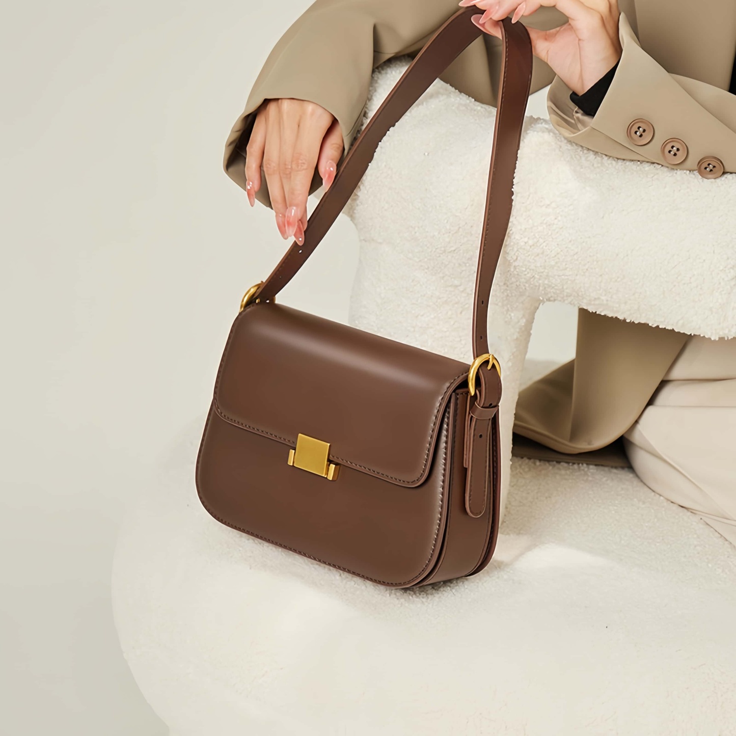 新作！•4色•天然牛革ショルダーバッグ• 牛革肩掛けバッグ