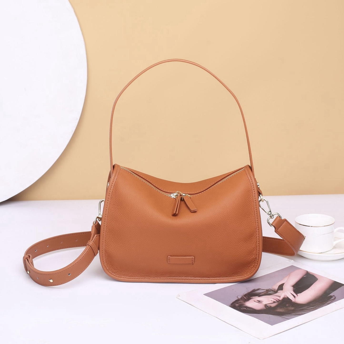 |黒|カラメル|グリーン|4色|牛革ショルダーバッグ