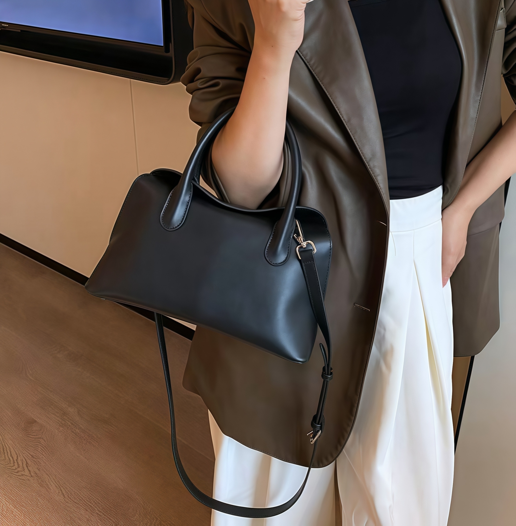 天然牛革ハンドバッグ