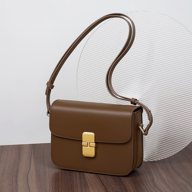 NEW ! •茶色•天然牛革ショルダーバッグ• 牛革肩掛けバッグ