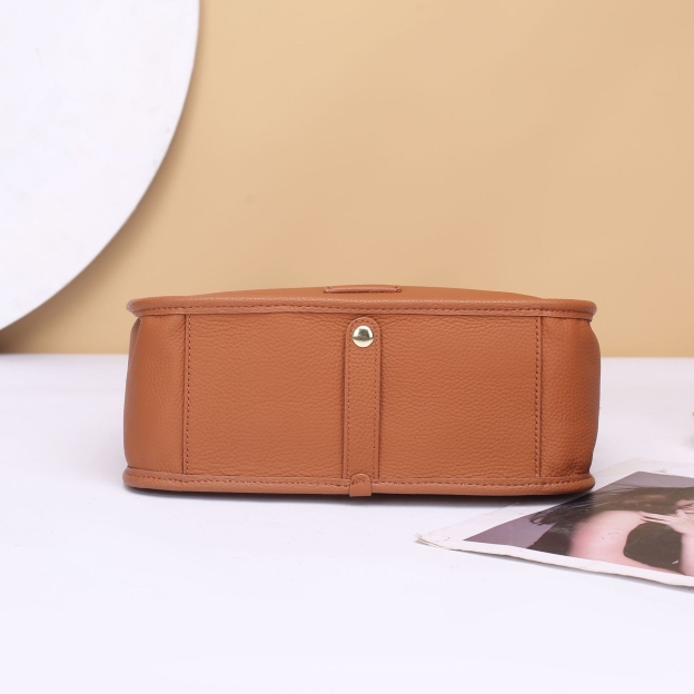 |黒|カラメル|グリーン|4色|牛革ショルダーバッグ