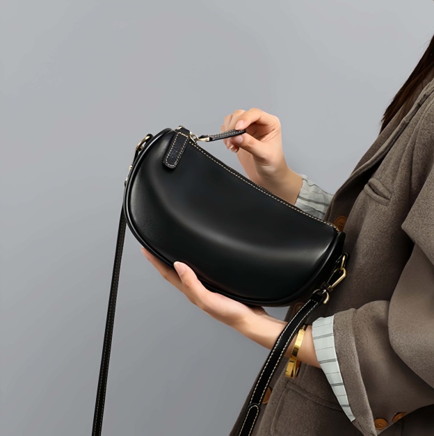 サコッシュ|厳選牛革製ショルダーバッグ|斜め掛けバッグ