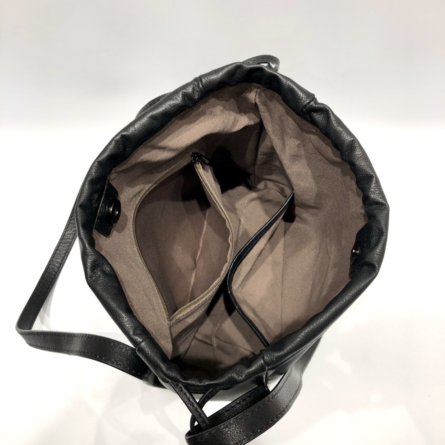 新発売！♦上質な天然牛革ハンドバッグ♦天然牛革トートバッグ