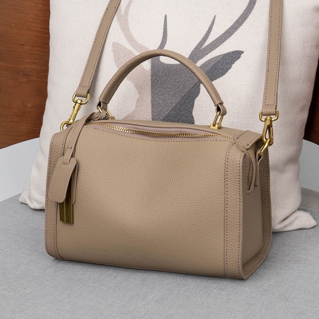 新作！黒|カーキ|2色•3WAY•厚手な天然軟めな天然牛革ハンドバッグ•牛革ショルダーバッグ