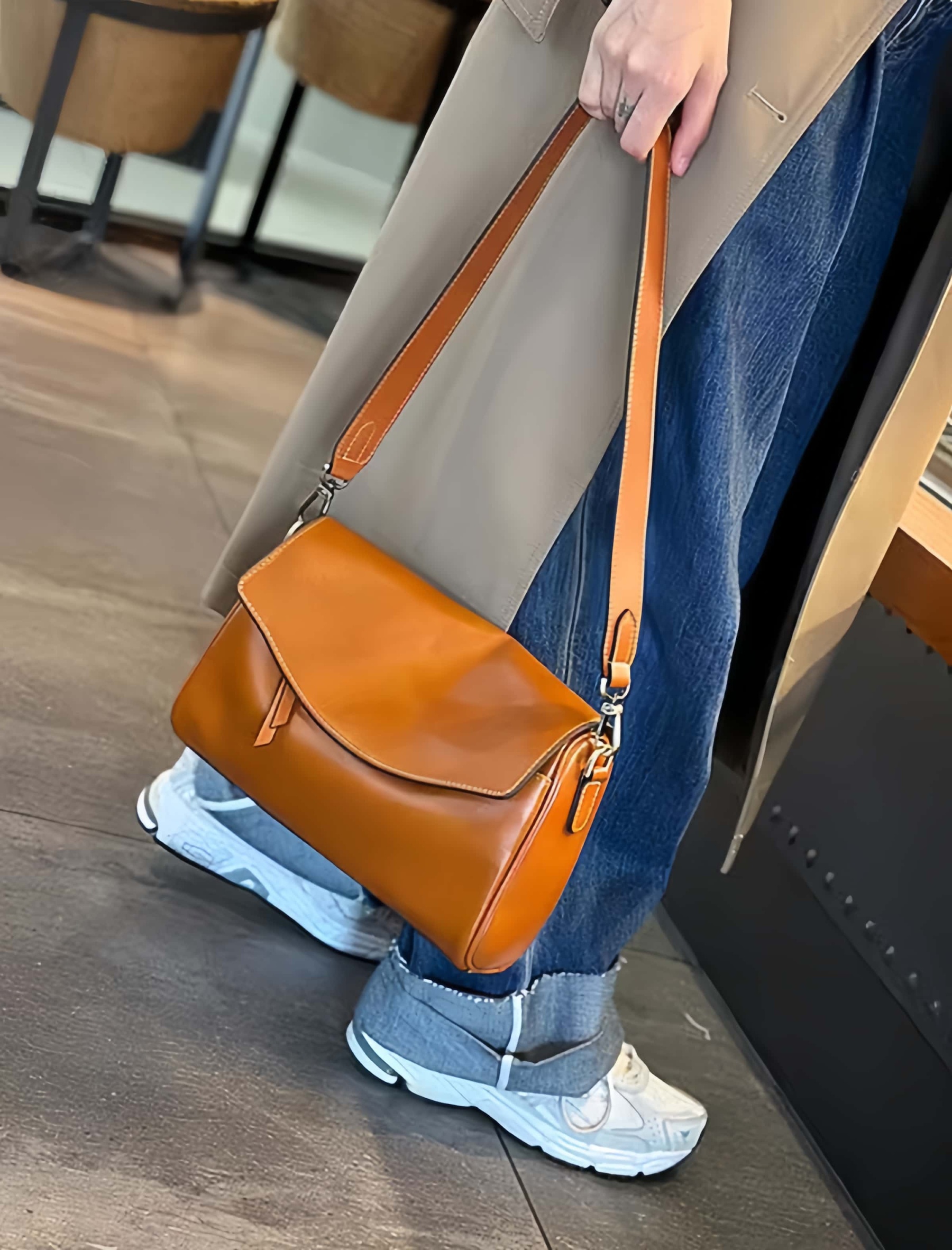 5色|上質な植物鞣な牛革斜ショルダーバッグ|2本の肩ベルトを付属