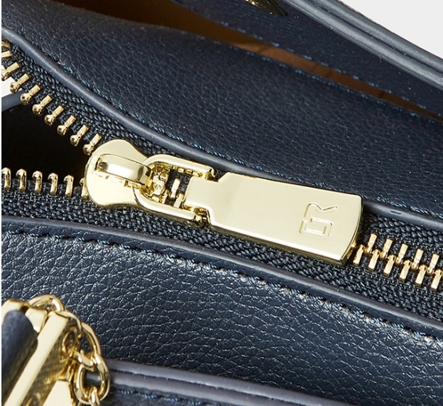 季節の新作！•贅沢感•青|黒|ワインレッド|3色•天然牛革ハンドバッグ•牛革ショルダーバッグ