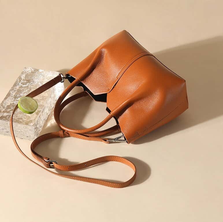 細部にわたって美し ！•3WAY•4色•牛革ハンドバッグ•本革ショルダーバッグ• 斜めショルダーバッグ