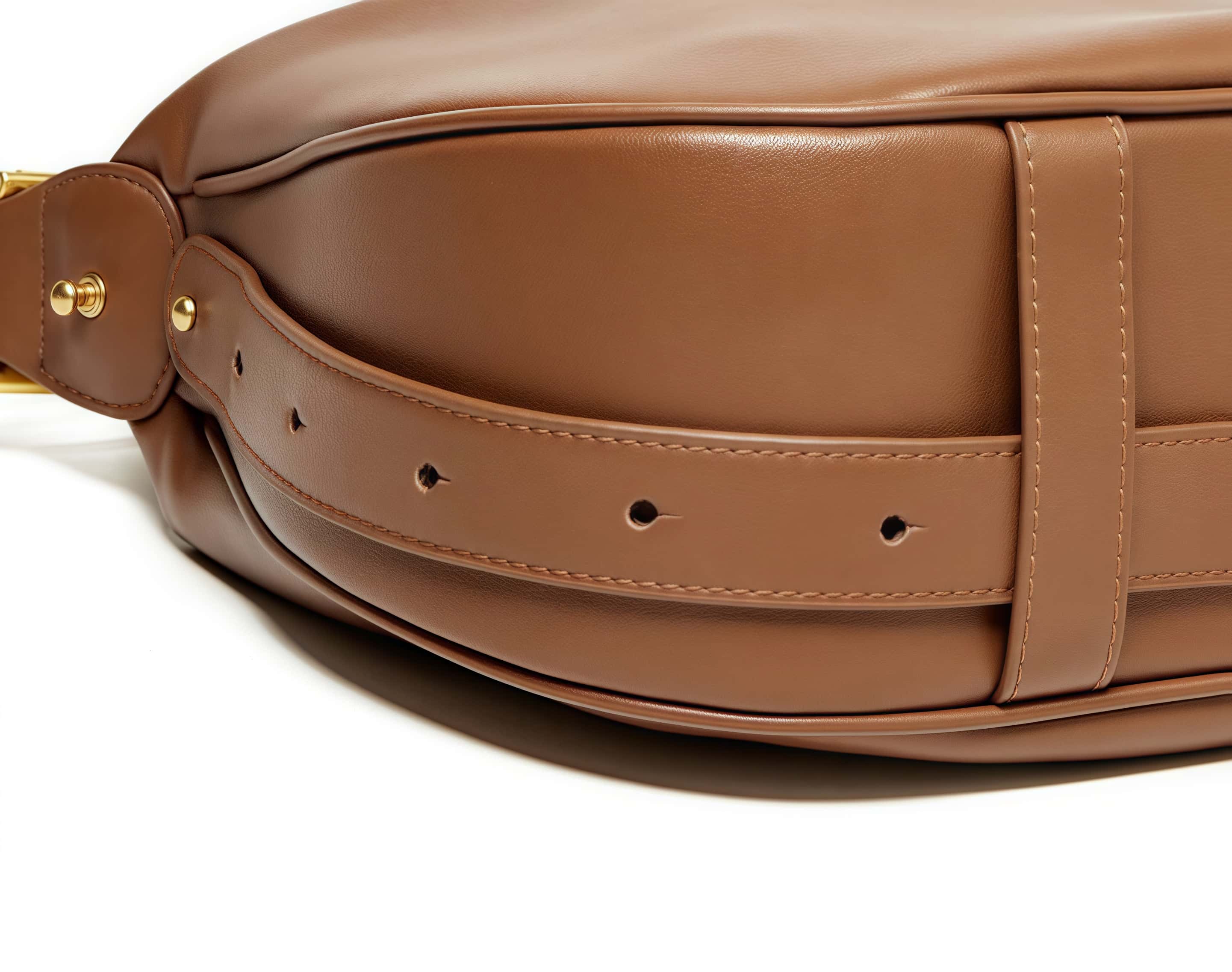 NEW ! •カラメル|黒|ベージュ|3色•天然牛革ショルダーバッグ|2本の肩紐が付属