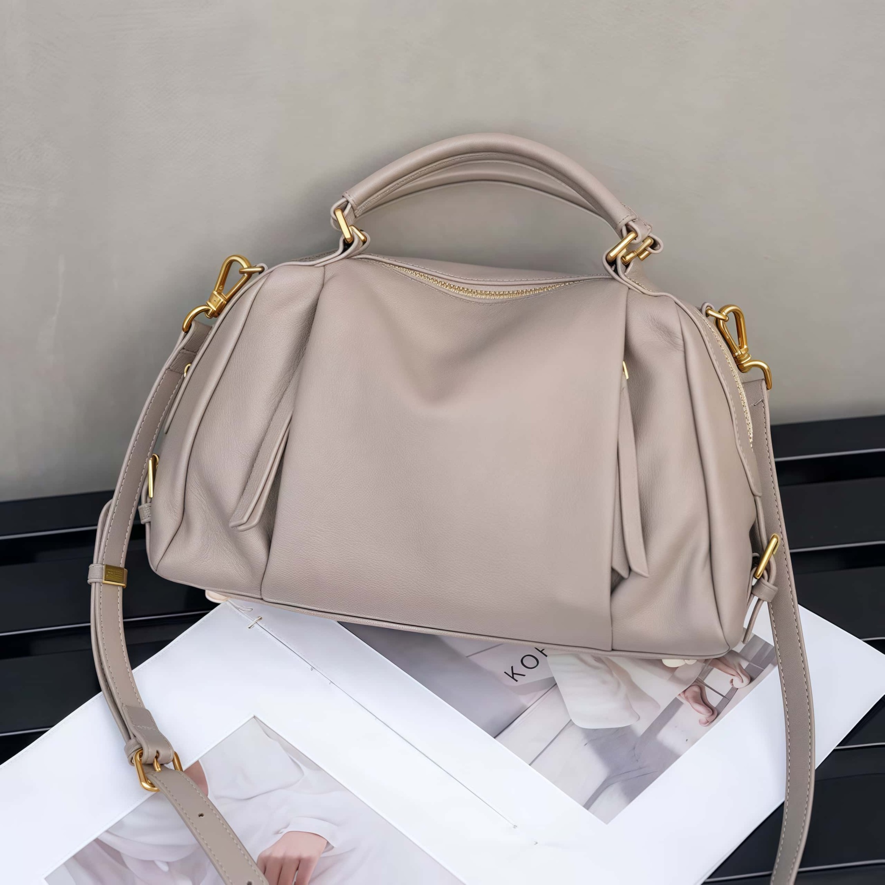 スタイリッシュ！•2色•3WAY•天然厚み柔らかい牛革ハンドバッグ・牛革肩掛けバッグ