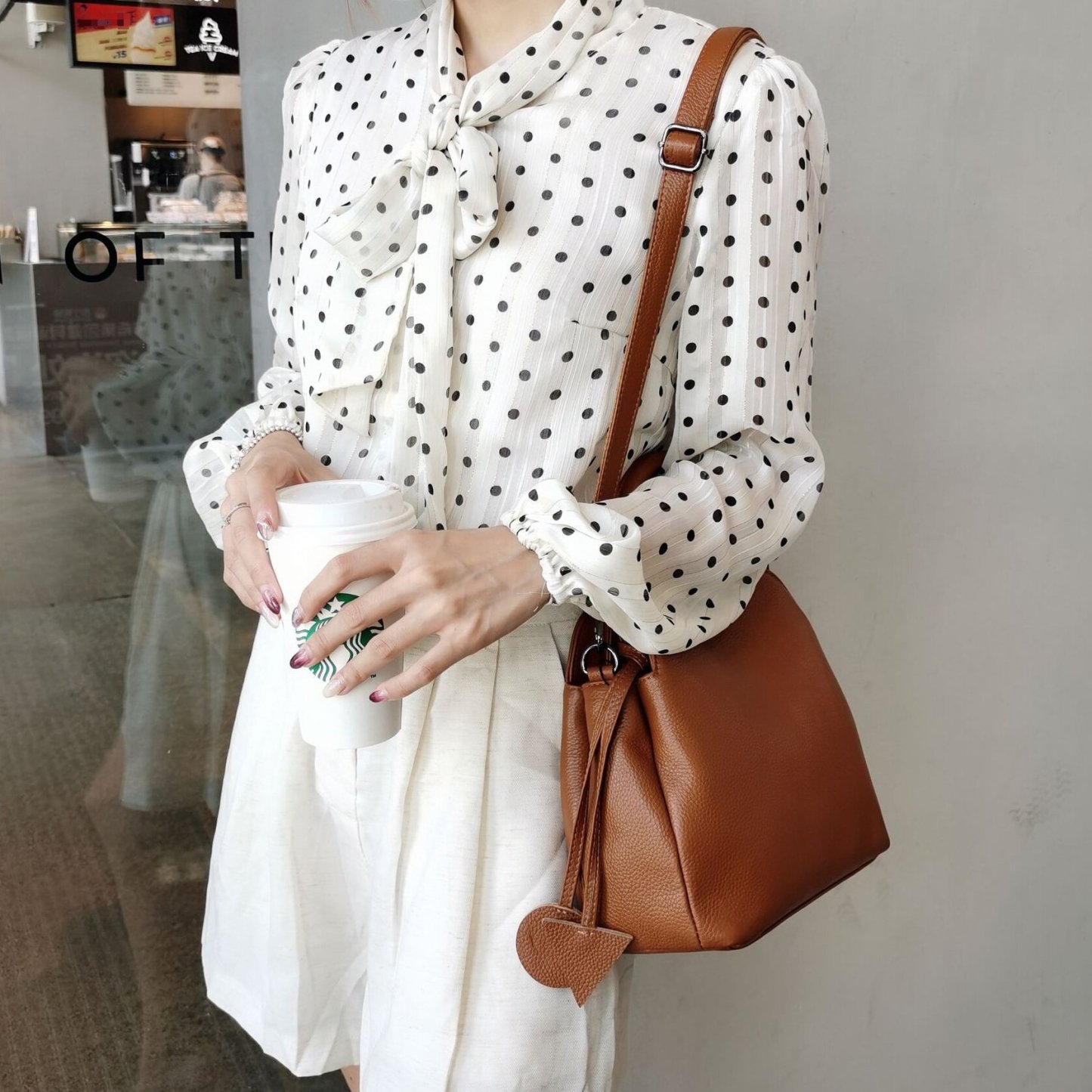 レトロ•厚みのある柔らかい天然牛革ショルダーバッグ•牛革ハンドバッグ