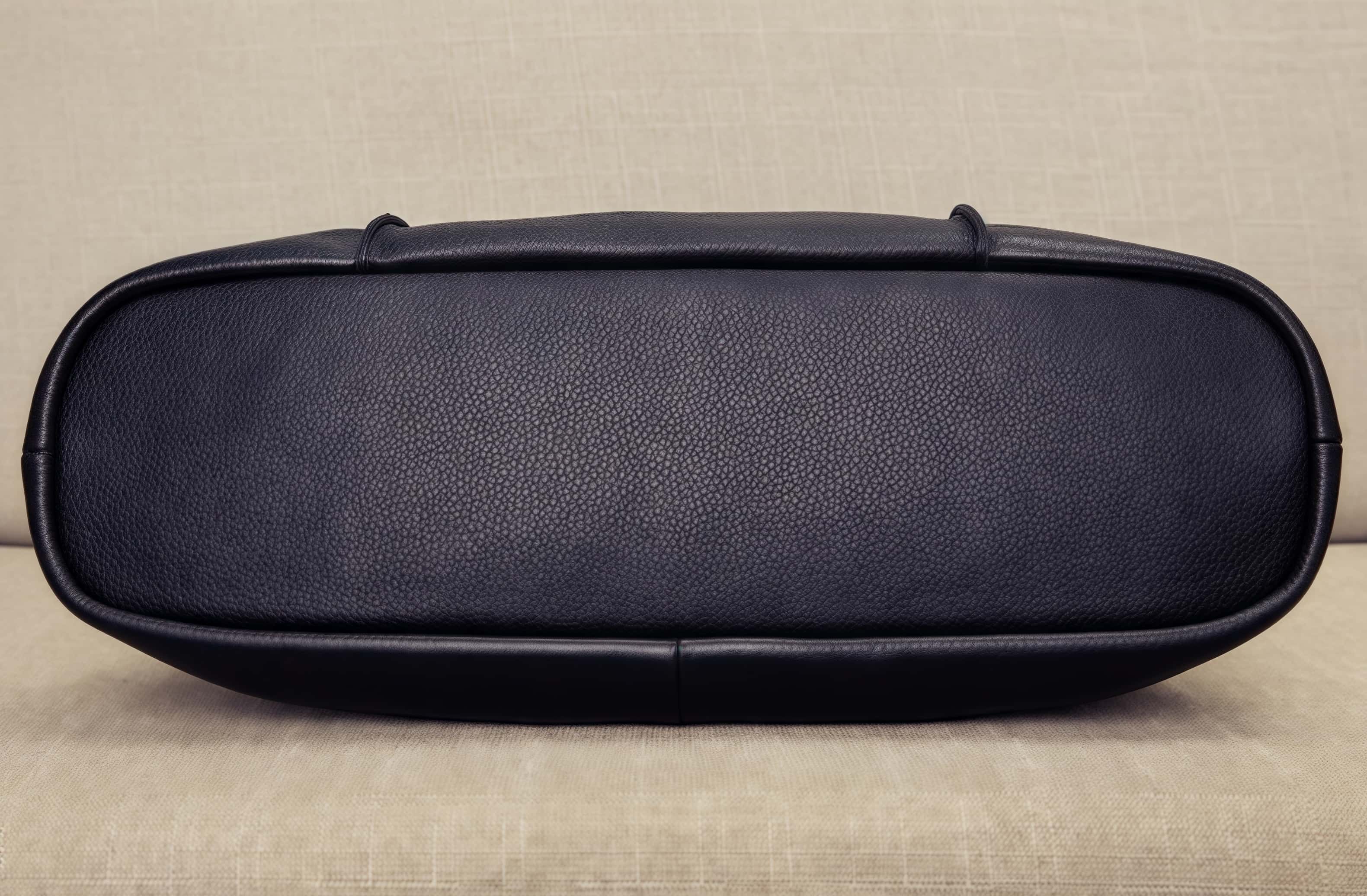 3WAY大容量牛革トートバッグ|肩掛けバッグ|ショルダーバッグ|A4 サイズに対応して