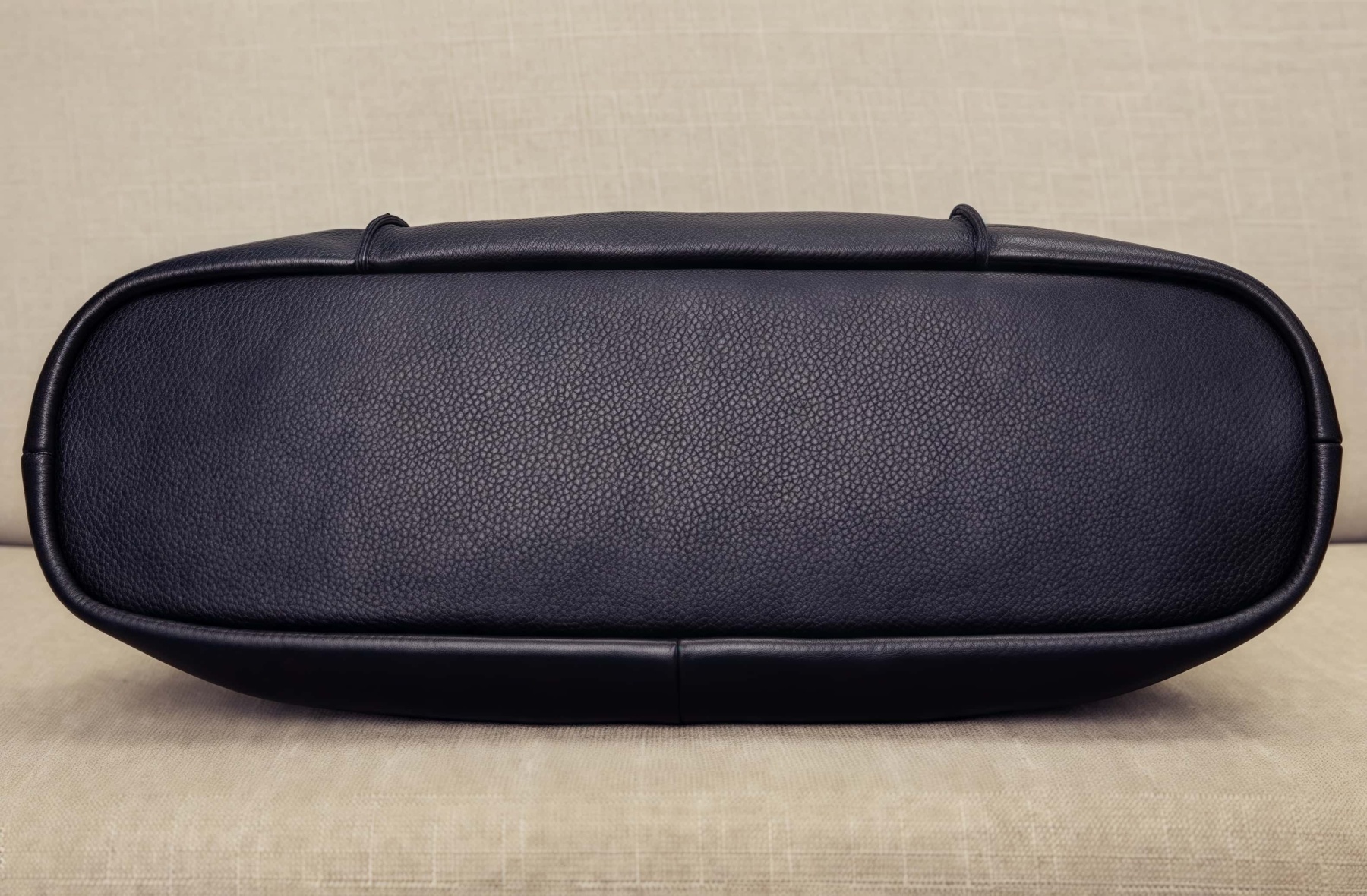 3WAY大容量牛革トートバッグ|肩掛けバッグ|ショルダーバッグ|A4 サイズに対応して