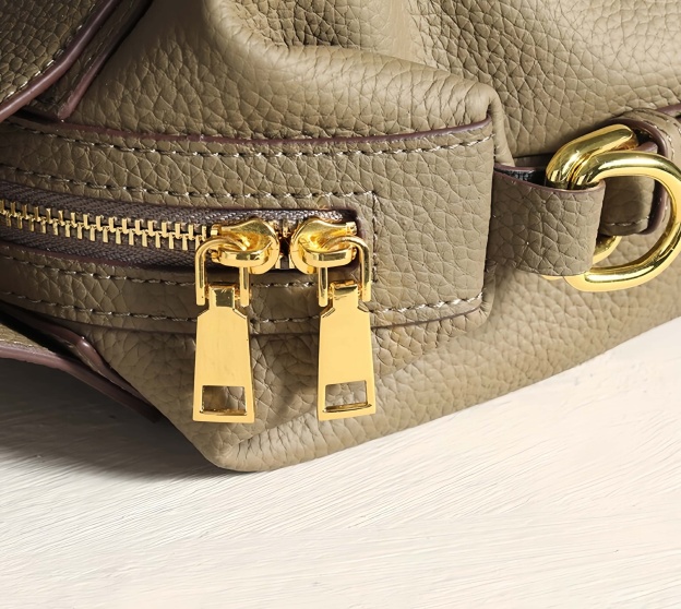 優雅なデザイン！•3WAY•5色•天然厚み柔らかい牛革ハンドバッグ・牛革斜めがけバッグ