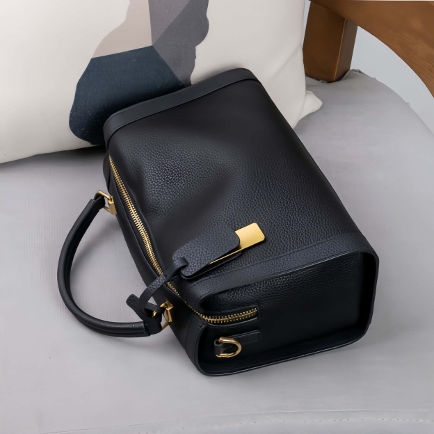 新作！黒|カーキ|2色•3WAY•厚手な天然軟めな天然牛革ハンドバッグ•牛革ショルダーバッグ